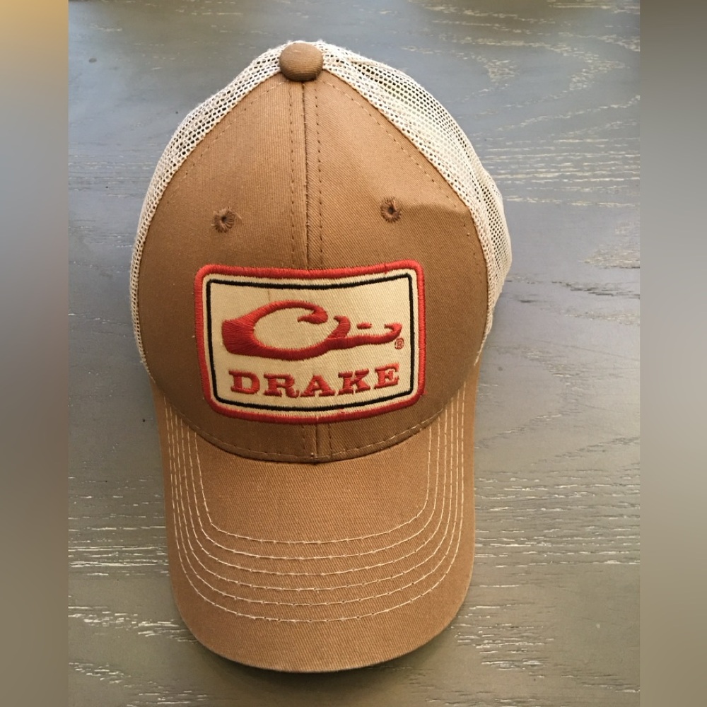 Drake snap-back mesh cap
